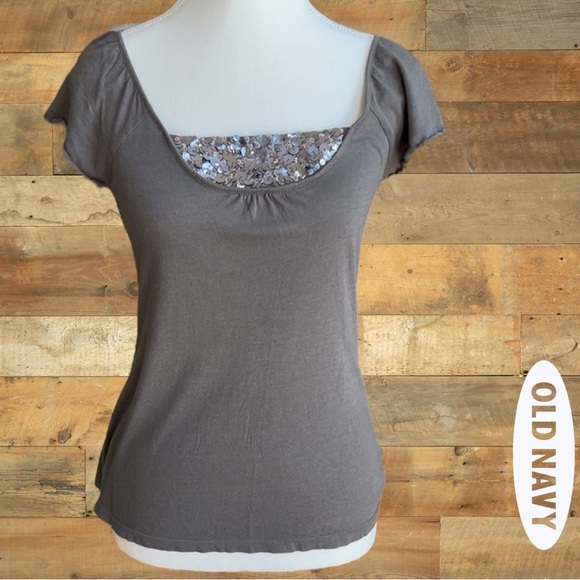 Old Navy Women's Gray Blouse with Sequin Detail - Picture 1 of 8